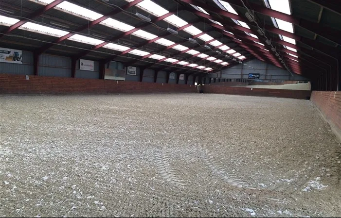 Interiør af ridehal